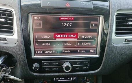 Volkswagen Touareg III, 2013 год, 2 100 000 рублей, 24 фотография