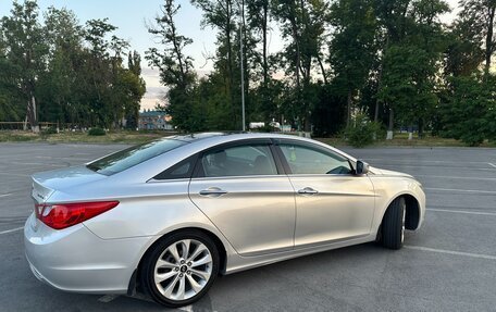 Hyundai Sonata VI, 2011 год, 1 350 000 рублей, 4 фотография