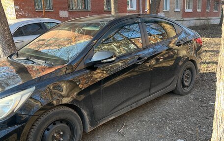 Hyundai Solaris II рестайлинг, 2012 год, 690 000 рублей, 2 фотография