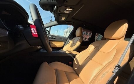 Volvo XC60 II, 2023 год, 5 690 000 рублей, 6 фотография