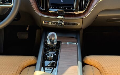 Volvo XC60 II, 2023 год, 5 690 000 рублей, 17 фотография