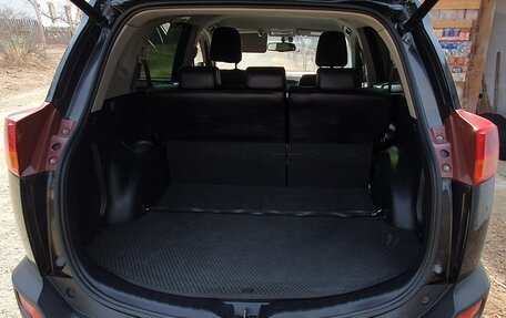 Toyota RAV4, 2015 год, 1 800 000 рублей, 9 фотография