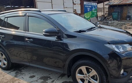 Toyota RAV4, 2015 год, 1 800 000 рублей, 21 фотография