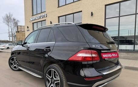 Mercedes-Benz M-Класс, 2012 год, 2 490 000 рублей, 6 фотография