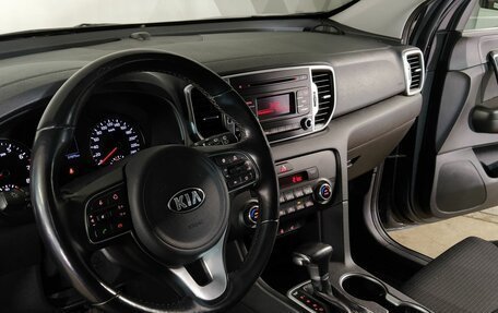 KIA Sportage IV рестайлинг, 2018 год, 2 290 000 рублей, 16 фотография