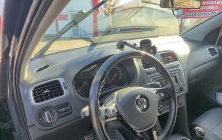 Volkswagen Polo VI (EU Market), 2016 год, 1 050 000 рублей, 5 фотография