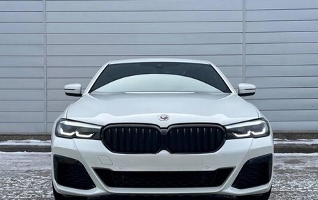 BMW 5 серия, 2022 год, 4 650 000 рублей, 2 фотография