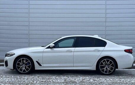 BMW 5 серия, 2022 год, 4 650 000 рублей, 4 фотография