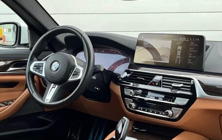 BMW 5 серия, 2022 год, 4 650 000 рублей, 12 фотография