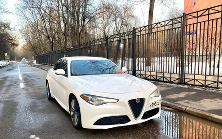 Alfa Romeo Giulia II, 2018 год, 2 499 999 рублей, 2 фотография