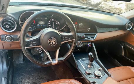 Alfa Romeo Giulia II, 2018 год, 2 499 999 рублей, 12 фотография