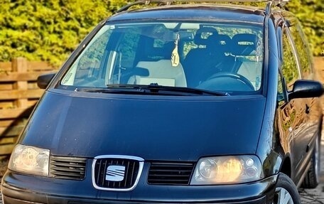 SEAT Alhambra II рестайлинг, 2007 год, 670 000 рублей, 4 фотография