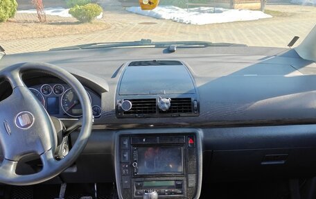 SEAT Alhambra II рестайлинг, 2007 год, 670 000 рублей, 13 фотография