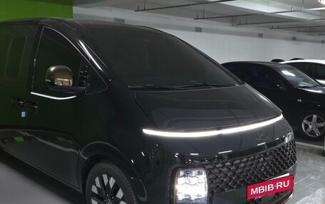 Hyundai Staria, 2025 год, 5 850 000 рублей, 4 фотография