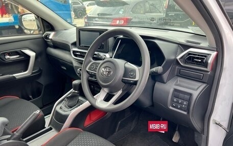 Toyota Raize I, 2021 год, 2 099 000 рублей, 10 фотография