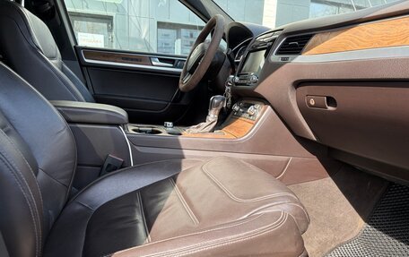 Volkswagen Touareg III, 2012 год, 2 080 000 рублей, 4 фотография