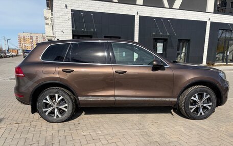 Volkswagen Touareg III, 2012 год, 2 080 000 рублей, 10 фотография