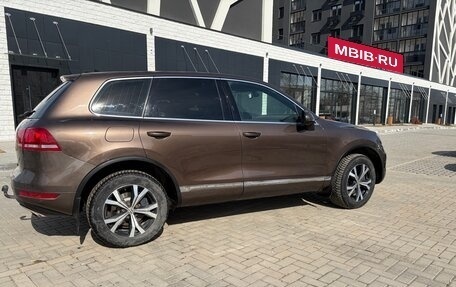 Volkswagen Touareg III, 2012 год, 2 080 000 рублей, 8 фотография