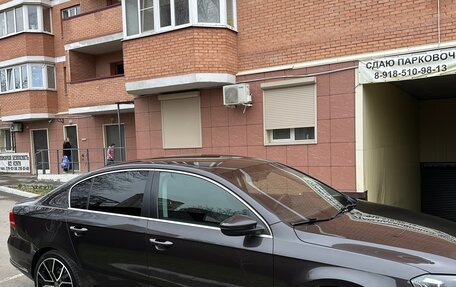 Volkswagen Passat B7, 2011 год, 1 250 000 рублей, 2 фотография