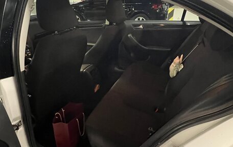 Volkswagen Jetta VI, 2012 год, 1 085 000 рублей, 8 фотография