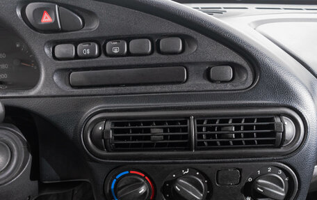 Chevrolet Niva I рестайлинг, 2015 год, 599 000 рублей, 13 фотография