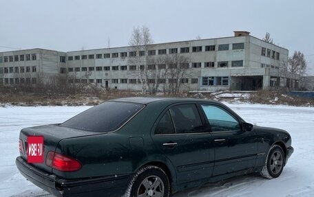 Mercedes-Benz E-Класс, 1998 год, 300 000 рублей, 7 фотография