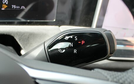 Volkswagen Tiguan, 2025 год, 5 120 000 рублей, 22 фотография