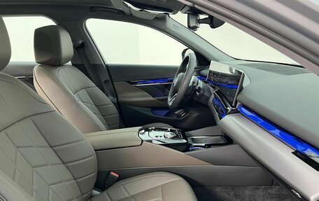 BMW 5 серия, 2025 год, 9 150 000 рублей, 14 фотография