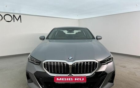 BMW 5 серия, 2025 год, 9 150 000 рублей, 3 фотография