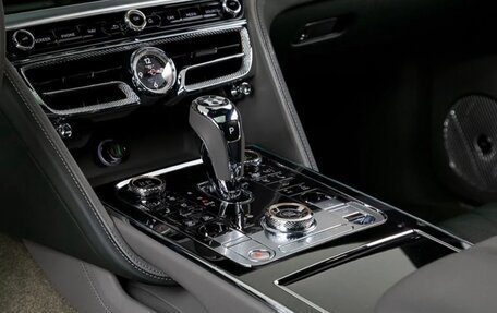 Bentley Flying Spur, 2021 год, 28 000 000 рублей, 5 фотография