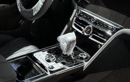 Bentley Flying Spur, 2021 год, 28 000 000 рублей, 12 фотография