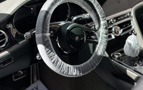 Bentley Flying Spur, 2021 год, 28 000 000 рублей, 15 фотография