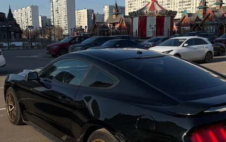 Ford Mustang VI рестайлинг, 2017 год, 3 500 000 рублей, 5 фотография