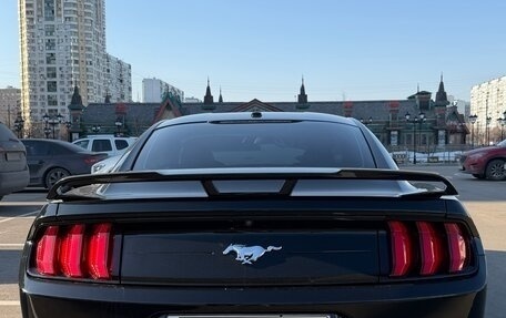 Ford Mustang VI рестайлинг, 2017 год, 3 500 000 рублей, 4 фотография