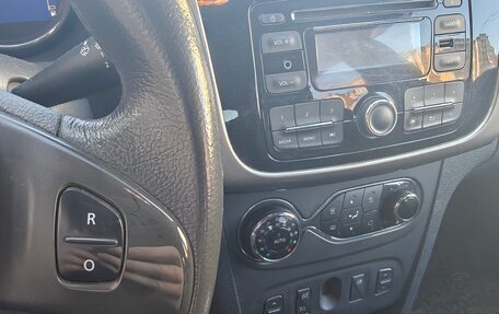 Renault Sandero II рестайлинг, 2014 год, 490 000 рублей, 17 фотография