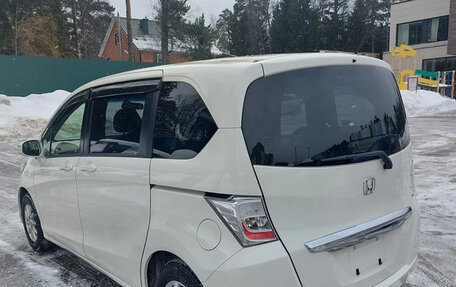 Honda Freed I, 2014 год, 950 000 рублей, 6 фотография