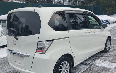 Honda Freed I, 2014 год, 950 000 рублей, 4 фотография