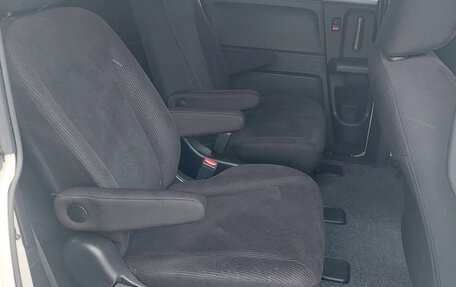 Honda Freed I, 2014 год, 950 000 рублей, 15 фотография