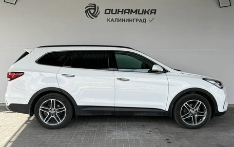 Hyundai Santa Fe III рестайлинг, 2017 год, 2 790 000 рублей, 6 фотография