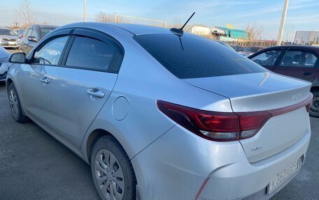 KIA Rio IV, 2021 год, 1 890 000 рублей, 3 фотография