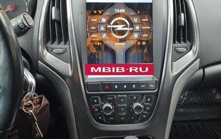 Opel Astra J, 2011 год, 750 000 рублей, 2 фотография