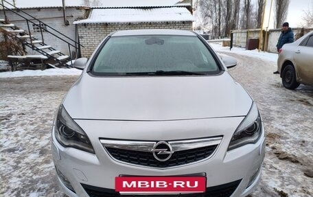 Opel Astra J, 2011 год, 750 000 рублей, 5 фотография