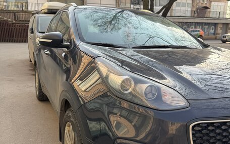 KIA Sportage IV рестайлинг, 2018 год, 2 500 000 рублей, 3 фотография