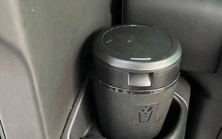 Volkswagen Multivan T6 рестайлинг, 2021 год, 3 300 000 рублей, 12 фотография