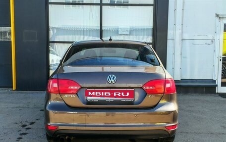 Volkswagen Jetta VI, 2011 год, 891 000 рублей, 6 фотография
