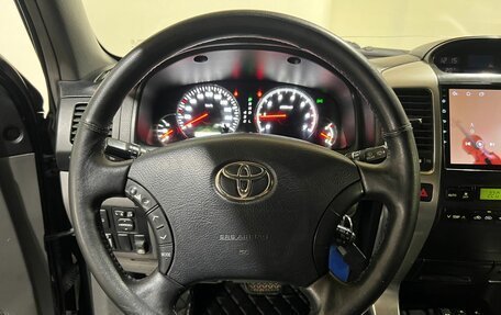 Toyota Land Cruiser Prado 120 рестайлинг, 2007 год, 2 150 000 рублей, 12 фотография