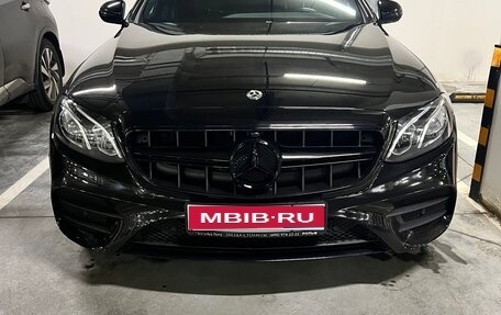 Mercedes-Benz E-Класс, 2020 год, 3 950 000 рублей, 1 фотография