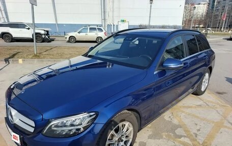 Mercedes-Benz C-Класс, 2019 год, 2 400 000 рублей, 5 фотография