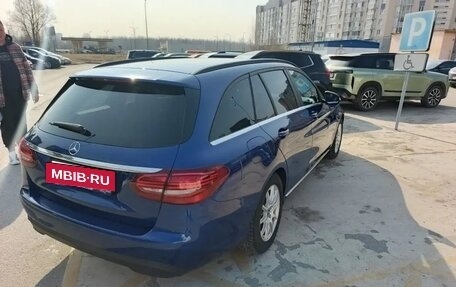 Mercedes-Benz C-Класс, 2019 год, 2 400 000 рублей, 6 фотография