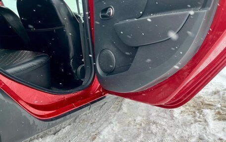 Renault Logan II, 2019 год, 856 000 рублей, 10 фотография